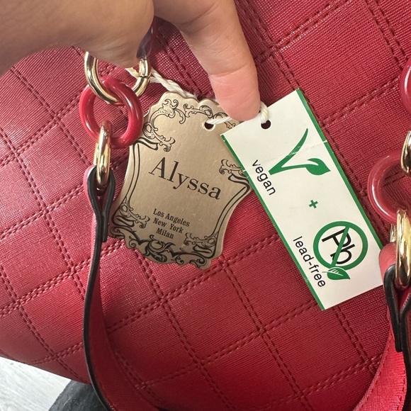 Mia K Farrow Alyssa Women's leather vintage Red Medium Purse NWT - Picture 4 of 4